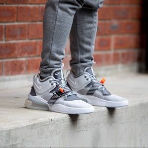 🆕 NWOT Nike Air Force 270 Wolf Grey